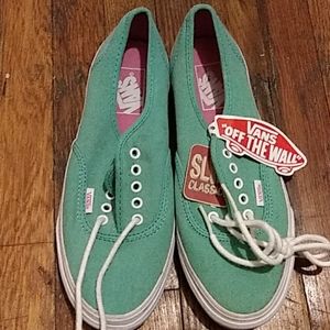 Vans slim classics skate/bmx shoe never worn